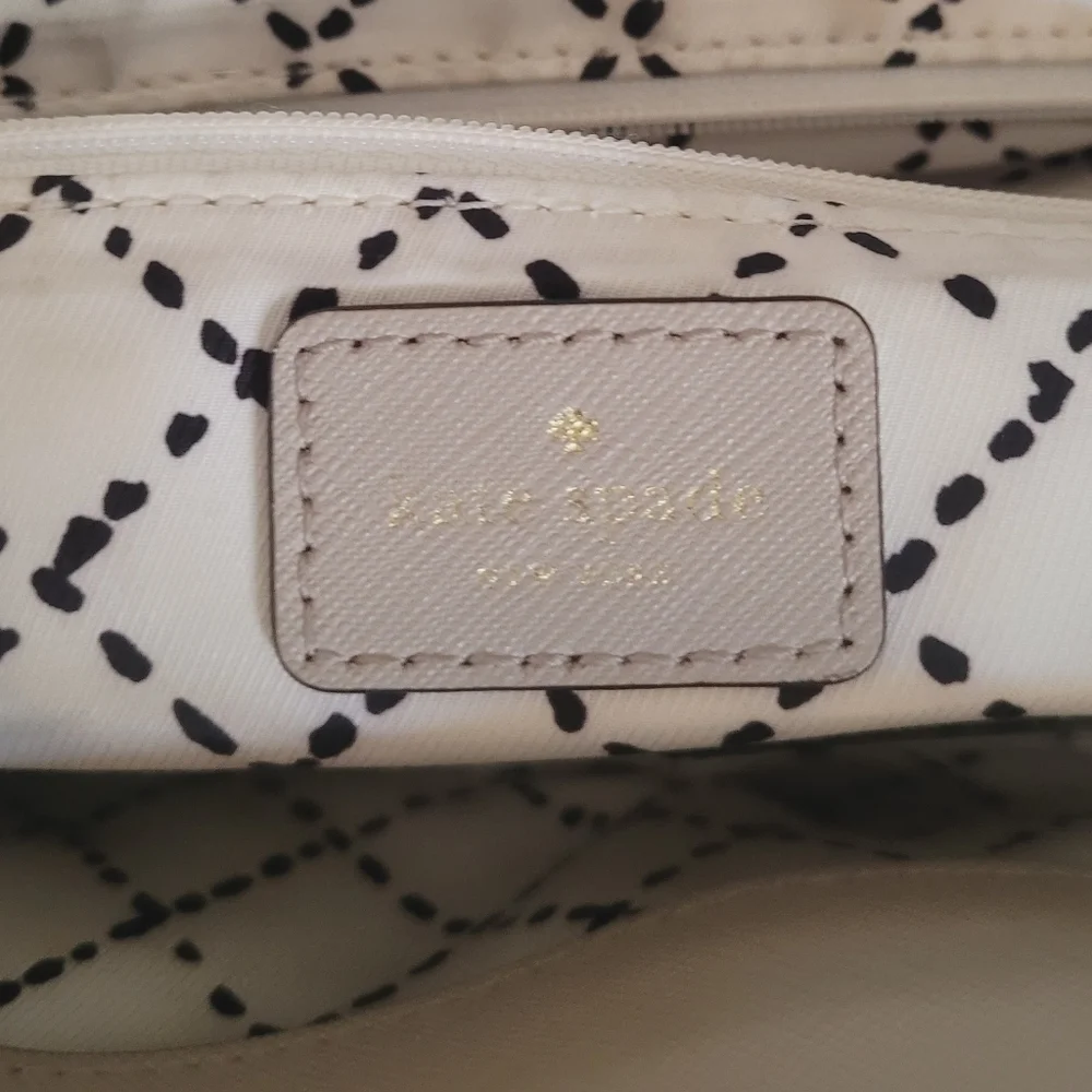 Kate Spade New York Airel Cove Street‎ Saffiano Leather Beige Tote Bag